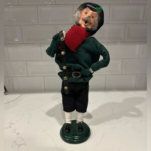 Byers Choice 1999 caroler. Grandparent with bells.